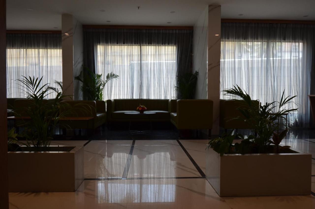 Iva By Skr A Petrichor Hotel Бангалор Екстериор снимка